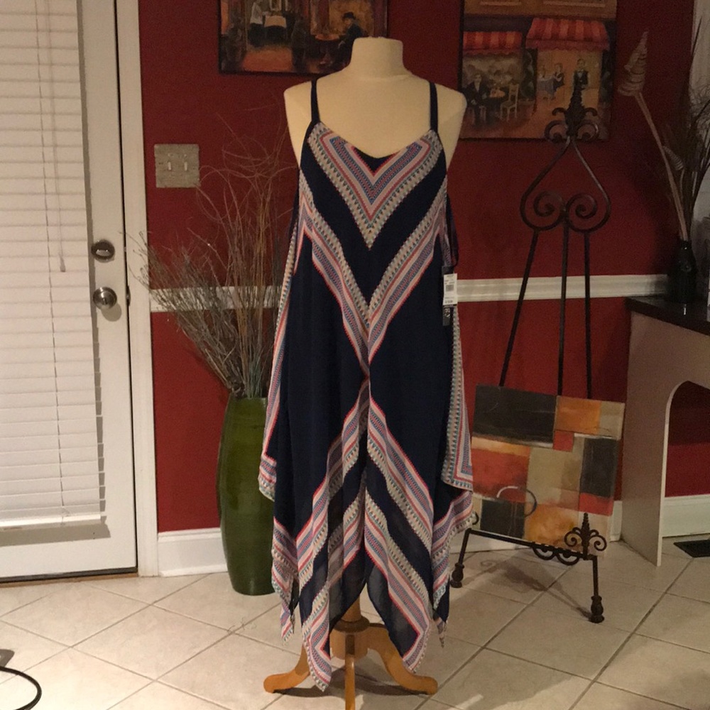 Luxology boutique dress